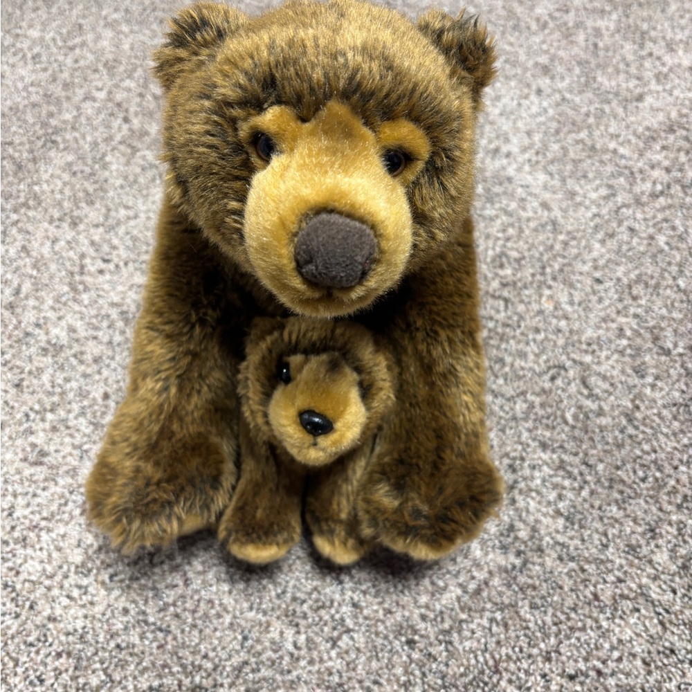 Lelly National Geographic Grizzly Bear with Baby plush toy